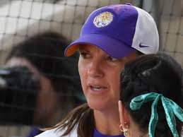 LSU softball coach Beth Torina likes team's vibe in 2023