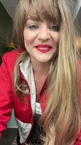 Krystal Pecora's Instagram, Twitter & Facebook