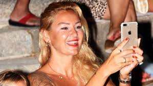 Çocuklar duymasın'ın meltem'i olarak hafızalara kazınan başarılı oyuncu pınar altuğ, sosyal medyada aktif. Pinar Altug Atacan Kimdir Kac Yasinda Nereli Gundem Haberleri