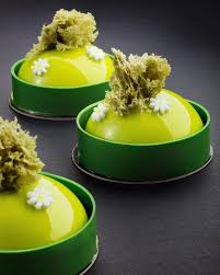 Pistachio Petit Gateaux For My Class At Peckale Chefsroll Bachour Bachourchocolate Bachourchocolatebook Bachoursimplybeautiful Chocolate Theartofplating Desserts Gourmet Desserts Food