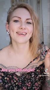 Anna Swies's Instagram, Twitter & Facebook