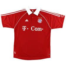 Inspirada na cidade de munique, a nova segunda camisa do bayern para próxima temporada é toda preta com detalhes dourados. 2006 07 Camisa Home Hortela S De Bayern Munich Venda