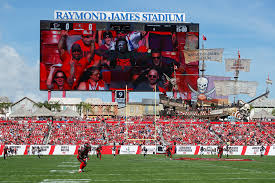 Buccaneers ticket prices on the secondary market can all individual buccaneers tickets are sold online. Tom Brady In Tampa Bay It S Not As Weird As It Sounds The New York Times