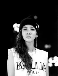 Summer 2 Sandara Park Wearing Ballin Paris The White Muscle Tee Draws Attention Away From My Torso And Onto My Arms Instea 2ne1 2ne1 Dara Korean Celebrities