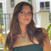 Diane Schechner's Instagram, Twitter & Facebook