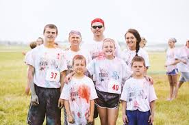 Community finds colorful ways to support art teacher with brain cancer