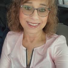 Samantha Walling's Instagram, Twitter & Facebook