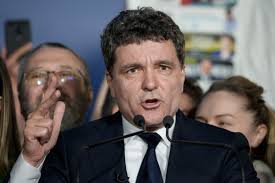 Nicușor Dan, față în față cu Marian Ceaușescu după ce a câștigat alegerile:  ”Vreau să vă anunț un lucru”