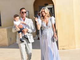 Ο μεγιστάνας του real estate ανδρέας παναγιώτου και η σύζυγός του και πρώην μοντέλο αλεξάνδρα λοΐζου, βάφτισαν το πρώτο τους παιδί στη βουλιαγμένη. Zcjryfswwowk8m