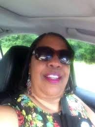 Rowena Reid's Instagram, Twitter & Facebook