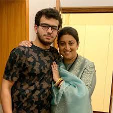 Find smriti irani news headlines, photos, videos, comments, blog posts and opinion at the indian express. Smriti Irani Height Weight Age Caste Husband Children Family Biography More Starsunfolded