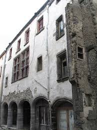 Maisons A Montferrand Sur La Commune De Clermont Ferrand Departement Puy De Dome En 2020 Clermont Ferrand Clermont Monuments Historiques