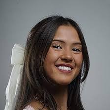 Julia Masterson's Instagram, Twitter & Facebook