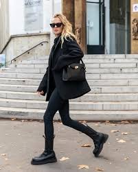 Diego On Instagram Chunky Boots Inspiration For Your Fall Outfits Are You In Streetstyle Bottegaveneta Pra Fashion Black Boots Outfit Fall Fashion Coats