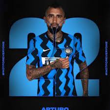 The chilean's move to the san siro sees him reunite with inter boss antonio conte, with whom he won three serie. Arturo Vidal On Twitter Campeones Forza Inter