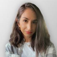 Jennifer Ogan's Instagram, Twitter & Facebook