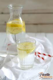 Come preparare il gelato al limone. 12 Modi Per Preparare Una Dissetante Limonata Ricette Della Nonna