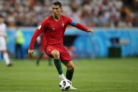Shop the new eyewear collection by cr7. Nationalmannschaft Cristiano Ronaldo Meldet Sich Nach Tor Rekord Zu Wort
