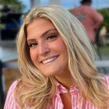 I am super excited to announce my return to Fidelity Investments in their  PI Distributions Employment and Communications department to continue to  expand my learning of the firm after my amazing… |