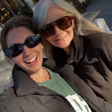 So good to be back here ✨🥳🎄 💕 #movewithmargie