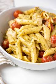 One Pot Creamy Chicken Pesto Pasta The Salty Marshmallow