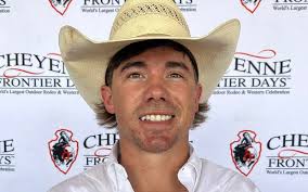 Taylour Latham claims first breakaway quarterfinal