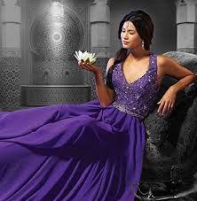 Check spelling or type a new query. Diese Kleider Sind Von Euren Lieblings Prinzessinnen Inspiriert Heiraten Mit Einem Hauch Von Dornroschen