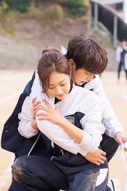 Wallpaper of the hit korean drama series. Sbs S New Drama My Strange Hero Has Released New Stills Of Yoo Seung Ho And Jo Bo Ah Aktor Animasi Kim