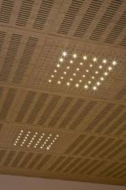 Resultat De Recherche D Images Pour Faux Plafond Bois Suspendu Acoustique Plafond Acoustique Faux Plafond Acoustique Plafond Bois