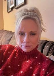 Amanda Exner's Instagram, Twitter & Facebook