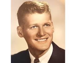 Susan Sperry's Instagram, Twitter & Facebook