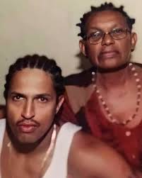 On the cover: Criolo and Maria Vilani MC Soffia with her grandma Lucia  Makenna and mom Kamilah Pimentel. Fióti, Emicida e Dona Jacira Snoop Dogg e Beverly  Broadus The Notorious Big &