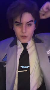 ayo, the boi can dance! who knew? 💙🤭// #detroitbecomehuman #dbhconnor  #dbhcosplay #fypシ #viral #connordetroitbecomehuman  #detriotbecomehumancosplay #connorcosplay #dbh #connordbh #connordbhcosplay