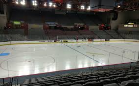 Whether you're a beginner or an expert iceworld™ will soon be your favourite entertainment venue. Once A Trend In College Hockey Olympic Sized Rinks Are Going Away Duluth News Tribune