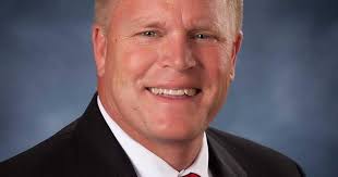 Wheaton-Warrenville District 200 approves extending superintendent's  contract