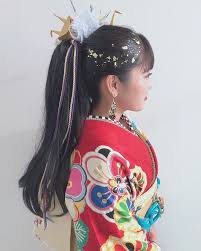 2020年成人式から流行をキャッチ 卒業式は ハイポニーアレンジ を取り入れてみての画像 mery メリー 袴 ヘアスタイル ロング 成人式 ヘアスタイル ロング 成人式 髪型 アップ