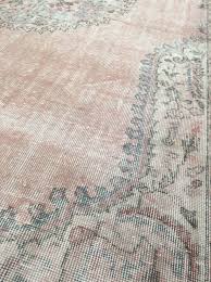 Sharian rugs, inc located in decatur ga provides the best rug repair and cleaning services to the greater atlanta area. New Old Vintage Turkish Sivas Rug With A White Wash Process Effect From Boga Oriental Rugs At Americasmart Atlanta Rug News And Design Magazine