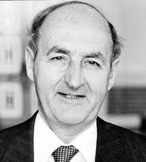 Tributes to former Bolton housing chief John Roe