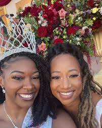 Chelsea Pratt's Instagram, Twitter & Facebook