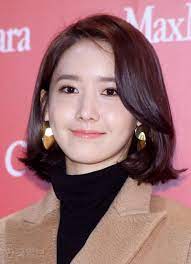 For the god sake, eunha hair totally match her face and it is amzingly pretty. Crownprincesone Trans Netizen Yoona At Max Mara Coats