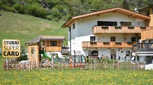 Neustift im stubaital blick vom skiberg elfer über das dorf taleinwärts. Ferienwohnung Im Stubaital Stubaital Tirol