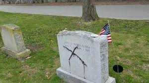 Sebbene ne abbia interpretate solo cinque prima della. The Tombstone Tourist Posts Facebook