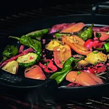 Gourmet Bbq System Pfannen Einsatz Gourmet Salate Zum Grillen Lebensmittel Essen