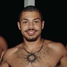 on X: "Lana's fish gate is so funny cuz everyone somehow just knows the  fish didn't wanna be in her heel. Like maybe they wanted to be