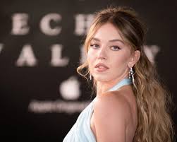 Sydney Sweeney's Republican voter registration revealed amid jeans ad  controversy