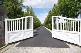 Sandcastle Bridgehampton New York Farm Gates Entrance Front Gate Design Driveway Gate