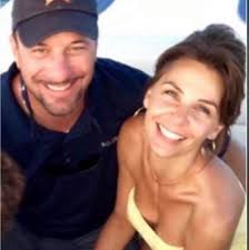 What are your must haves in your golf bag, that aren't essentially golf  items. I.E. bug spray, sunscreen, etc…