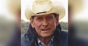 Lester Lunsford's Instagram, Twitter & Facebook