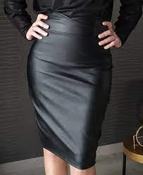 Très belle jupe mi longue à plis décallés verte dejacqueline riu40. Soldes Jupe Crayon Simili Cuir Noir En Stock