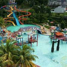 Ini juga merupakan kolam renang yang terbaik yang ada di jakarta yang sangat cocok untuk wisata wahana air untuk keluarga, tempat ini letaknya di pantai indah kapuk jakarta barat. 18 Waterpark Kolam Renang Di Jakarta Yang Paling Seru Buat Main Air
